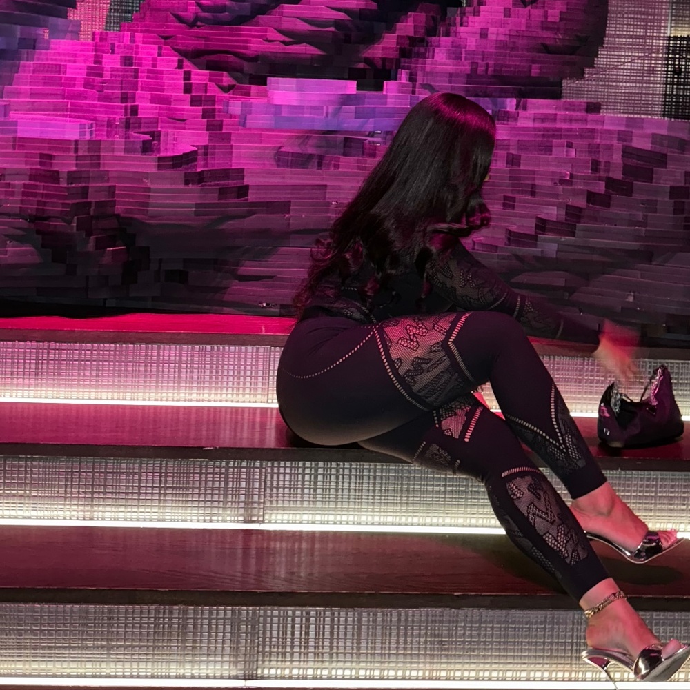 Meet your Posher, Chanel